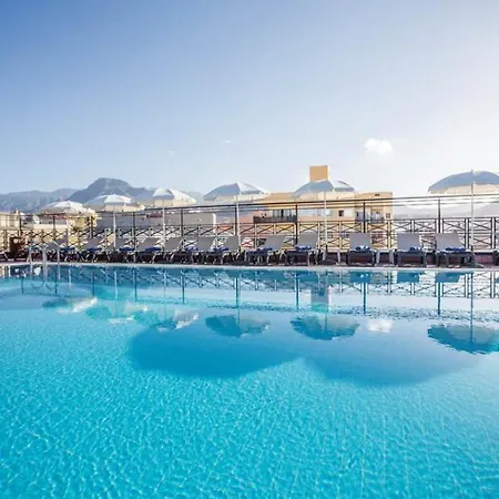 Standard Single Room, Breakfast Including, At 200mt From The In Cristianos Los Cristianos (Tenerife)